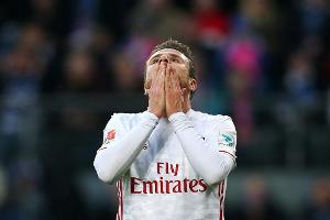Mit Knieschmerzen ausgewechselt: HSV bangt um Müller