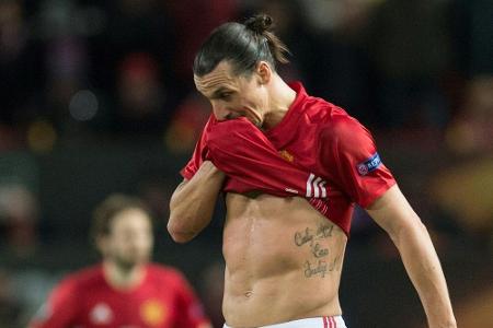 Gerüchte nach Verletzung: ManU-Superstar Ibrahimovic droht angeblich Karriereende Gerüchte nach Verletzung: ManU-Superstar Ibrahimovic droht angeblich Karriereende
