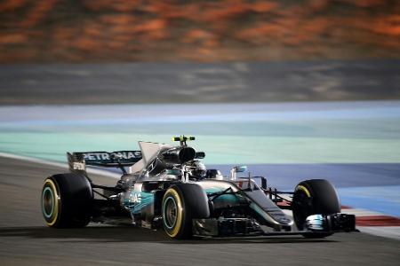 Formel 1: Bottas erstmals auf der Pole - Hamilton und Vettel dahinter Formel 1: Bottas erstmals auf der Pole - Hamilton und Vettel dahinter