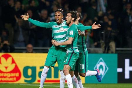 3:0 gegen Schalke: Werder fast raus aus dem Abstiegskampf 3:0 gegen Schalke: Werder fast raus aus dem Abstiegskampf