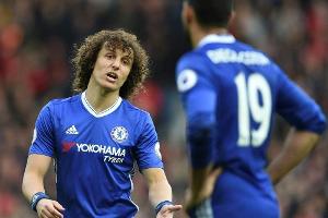 Chelsea muss nach 0:2-Pleite um Titel bangen - Firmino lässt Klopp  jubeln