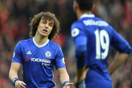 Chelsea muss nach 0:2-Pleite um Titel bangen - Firmino lässt Klopp jubeln Chelsea muss nach 0:2-Pleite um Titel bangen - Firmino lässt Klopp jubeln