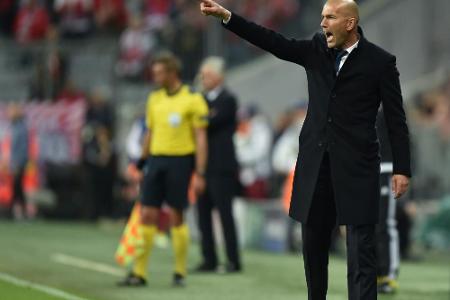 Medien: Zidane soll bei Real weitermachen Medien: Zidane soll bei Real weitermachen