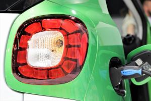Mehr Elektroautos im Oktober