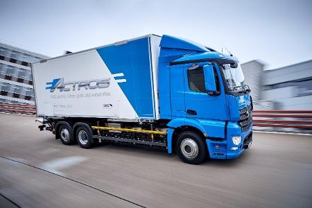 Daimler testet Elektro-LKW im Praxiseinsatz Daimler testet Elektro-LKW im Praxiseinsatz