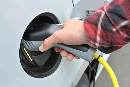 Ende 2018 bereits über 200.000 E-Fahrzeuge? Ende 2018 bereits über 200.000 E-Fahrzeuge?