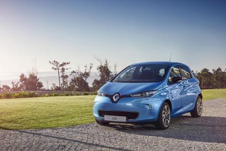 ZOE führt E-Auto-Zulassungen an ZOE führt E-Auto-Zulassungen an