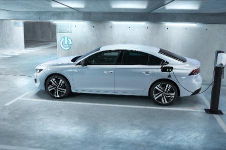 Peugeot kündigt Plug-in-Hybride für 2019 an Peugeot kündigt Plug-in-Hybride für 2019 an
