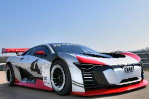 Audi baut virtuellen E-Rennwagen nach