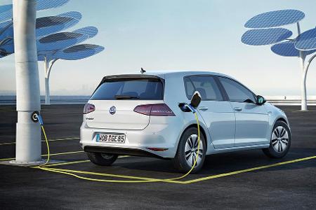 Politik: 1 Million E-Autos bis 2020 bleibt Ziel Politik: 1 Million E-Autos bis 2020 bleibt Ziel