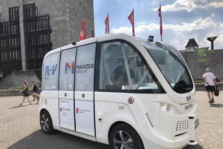 Mainz: Start für autonomen E-Bus Emma Mainz: Start für autonomen E-Bus Emma