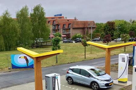 Fastned: neue Schnellladestation an A13 Fastned: neue Schnellladestation an A13