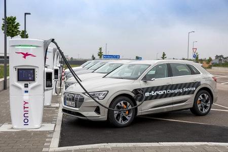 High-Power-Charging-Ladepark auf BAB 9 High-Power-Charging-Ladepark auf BAB 9