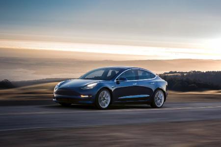 Model 3 hängt Konkurrenz bei Neuzulassungen ab Model 3 hängt Konkurrenz bei Neuzulassungen ab