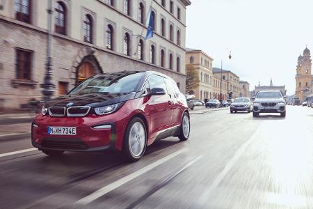 BMW sieht sich als Marktführer bei E-Autos BMW sieht sich als Marktführer bei E-Autos