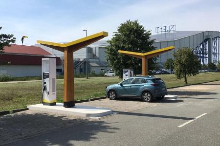 Neue Fastned-Schnellladestation bei Hamburg Neue Fastned-Schnellladestation bei Hamburg