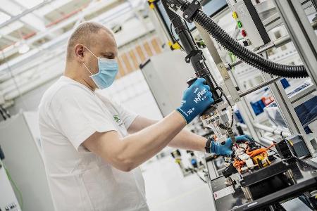 Skoda produziert wieder E-Auto-Batterien Skoda produziert wieder E-Auto-Batterien