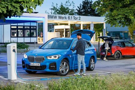 Batterieproduktion im BMW-Werk Regensburg Batterieproduktion im BMW-Werk Regensburg