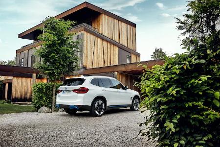 BMW und NewMotion: Kooperation für Ladelösungen BMW und NewMotion: Kooperation für Ladelösungen