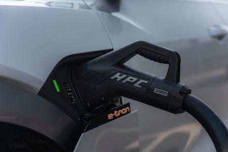 Audi e-tron 55: hohe Ladeperformance Audi e-tron 55: hohe Ladeperformance