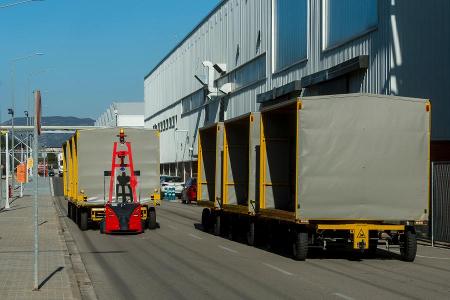 Seat setzt Roboter-Transporter in Spanien ein Seat setzt Roboter-Transporter in Spanien ein