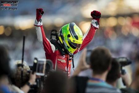 Franz Tost: Verschwörungstheorien um Schumacher sind Unsinn! Franz Tost: Verschwörungstheorien um Schumacher sind Unsinn!
