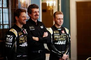 Romain Grosjean, Teamchef Günther Steiner und Kevin Magnussen