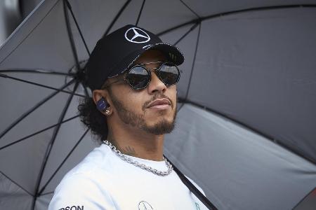 Lewis Hamilton hat vor, es diesen Sommer ruhiger angehen zu lassen Lewis Hamilton hat vor, es diesen Sommer ruhiger angehen zu lassen