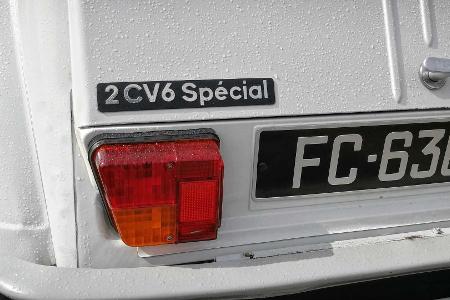 Zeitreise: Unterwegs im Citroën 2CV