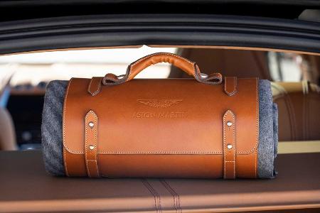 Aston Martin DBX: Zubehör für Hundefreunde