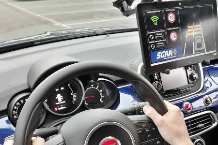 FCA zeigt Ideen für mehr Sicherheit durch Car-to-X-Kommunikation
