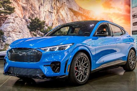 Ford Mustang Mach-E: Elektro-SUV mit bis zu 600 km WLTP-Reichweite