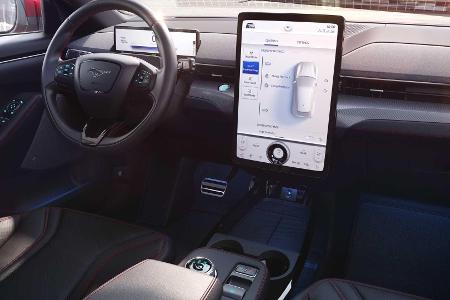 Ford Mustang Mach-E: Elektro-SUV mit bis zu 600 km WLTP-Reichweite
