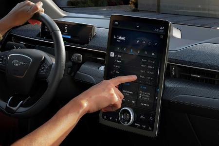 Ford Mustang Mach-E: Elektro-SUV mit bis zu 600 km WLTP-Reichweite
