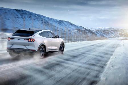 Ford Mustang Mach-E: Elektro-SUV mit bis zu 600 km WLTP-Reichweite