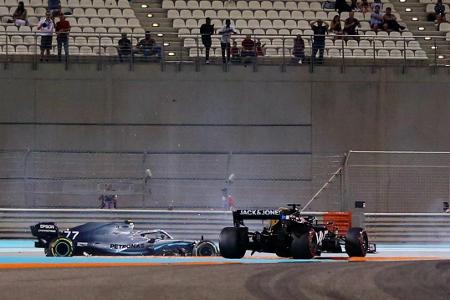 Valtteri Bottas' Crash mit Romain Grosjean am Freitag in Abu Dhabi Valtteri Bottas' Crash mit Romain Grosjean am Freitag in Abu Dhabi