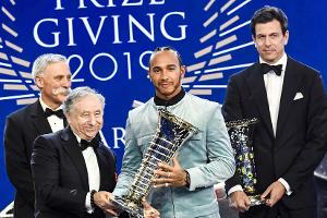 Lewis Hamilton: Seitenhieb gegen Ferrari bei FIA-Gala