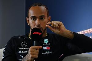 Lewis Hamilton: Wenn er ein paar Gramm Hüftspeck zu viel entdeckt ...