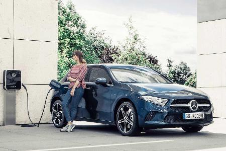 Mercedes A 250 e und B 250 e: Kompakt-Stromer