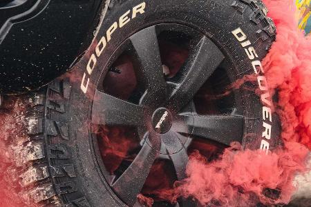 Delta 4x4 macht den Ford Ranger breiter und sehr viel höher Delta 4x4 macht den Ford Ranger breiter und sehr viel höher
