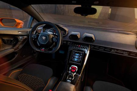 Mann kauft mit Corona-Staatshilfen Lamborghini