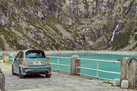 Abarth 695 70° Anniversario mit 180 PS und verstellbarem Spoiler