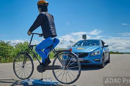 Notbremsassistenten im ADAC-Test Notbremsassistenten im ADAC-Test