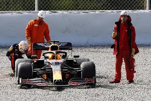 F1-Test Barcelona: Bestzeit Vettel, Topstars im Kiesbett!