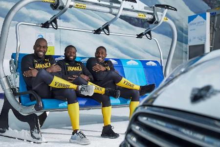 Cool Runnings: Jamaikas Bobteam trainiert mit dem Mini Cabrio Cool Runnings: Jamaikas Bobteam trainiert mit dem Mini Cabrio