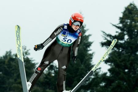 Skispringen: Teamwettkampf der Frauen künftig im WM-Programm Skispringen: Teamwettkampf der Frauen künftig im WM-Programm