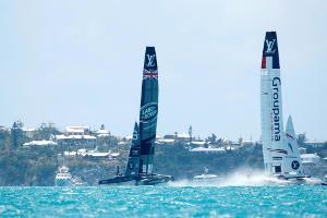 America's Cup: Flaute lässt keine Rennen zu