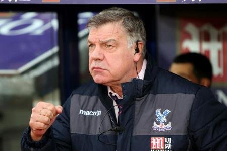 Allardyce tritt als Trainer von Crystal Palace zurück Allardyce tritt als Trainer von Crystal Palace zurück