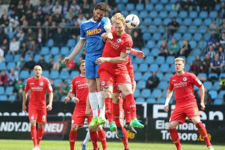 1:1 in Bochum - Bielefeld verpasst Sprung auf Relegationsplatz 1:1 in Bochum - Bielefeld verpasst Sprung auf Relegationsplatz