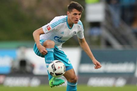 Schalker Schöpf am rechten Knie verletzt Schalker Schöpf am rechten Knie verletzt